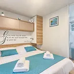 Total Escape Mobile Bianca Camp Porton Biondi Дом отдыха *